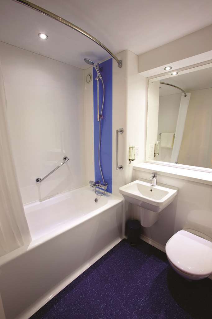 Travelodge Newport Hotel