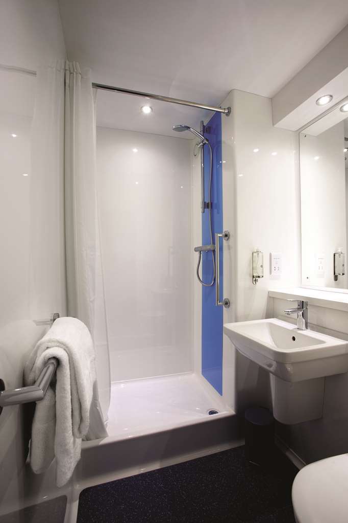 Travelodge Newport 3*