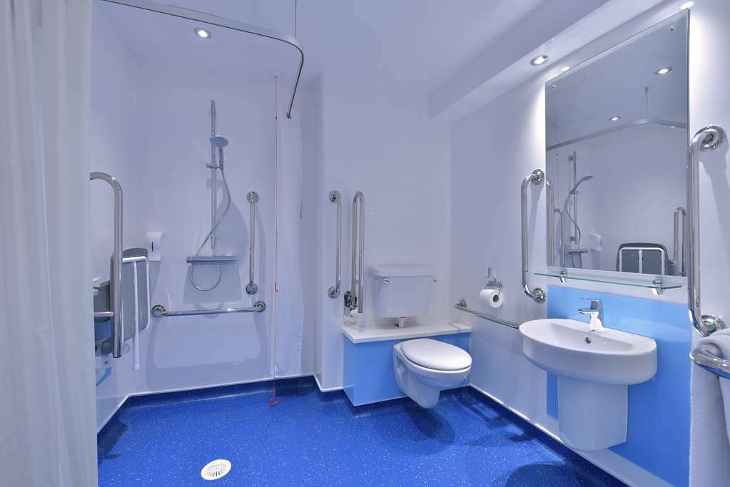 Hotel Travelodge Newport 3*